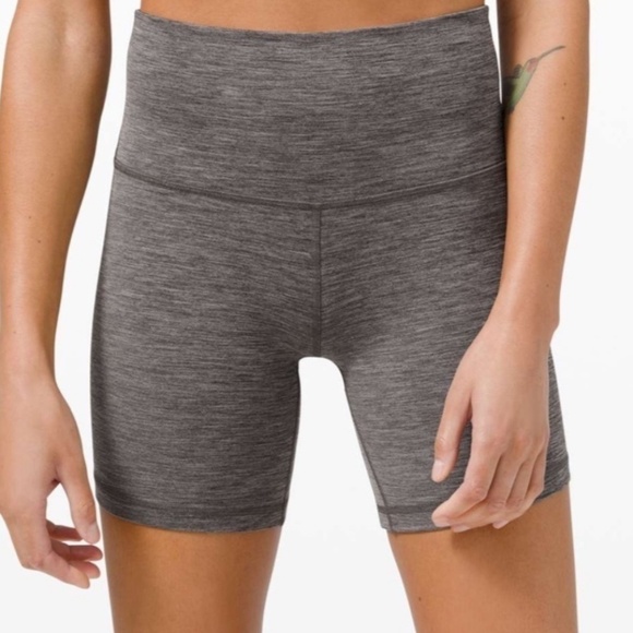 lululemon Align™ High-Rise Short 6” - Picture 2 of 8